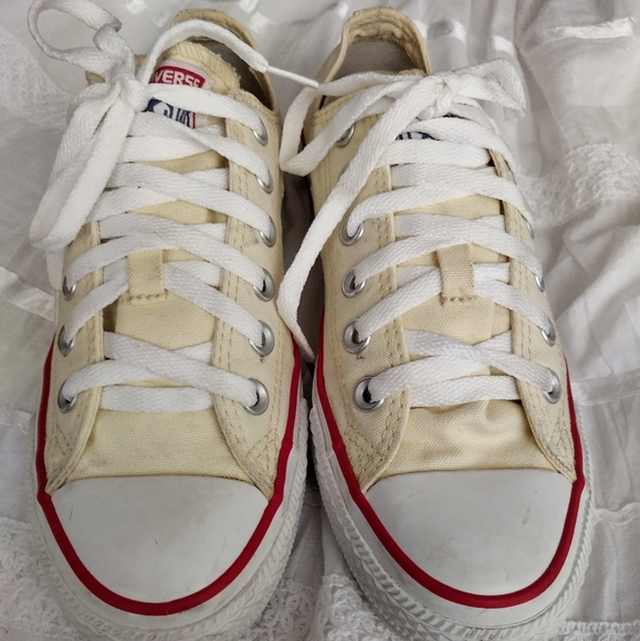 Converse Shoes - OFF WHITE CONVERSE ALL STAR LOW TOPS SIZE 7.5